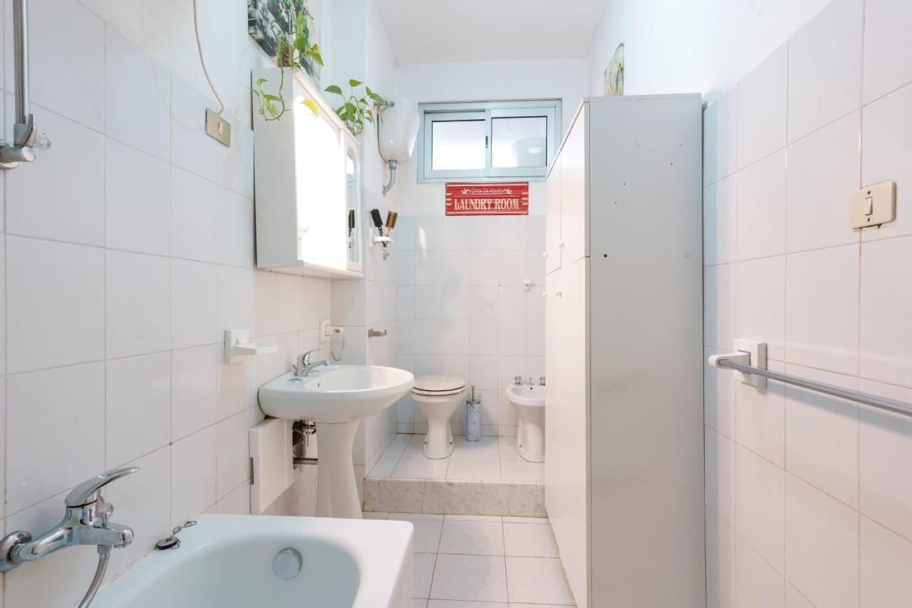 B&B Pothos - Eng Ita - Air Conditioning Wi-Fi Fridge Netflix Local Guide - Aria Condizionata, Frigo, Internet, Guida Locale Cagliari Buitenkant foto