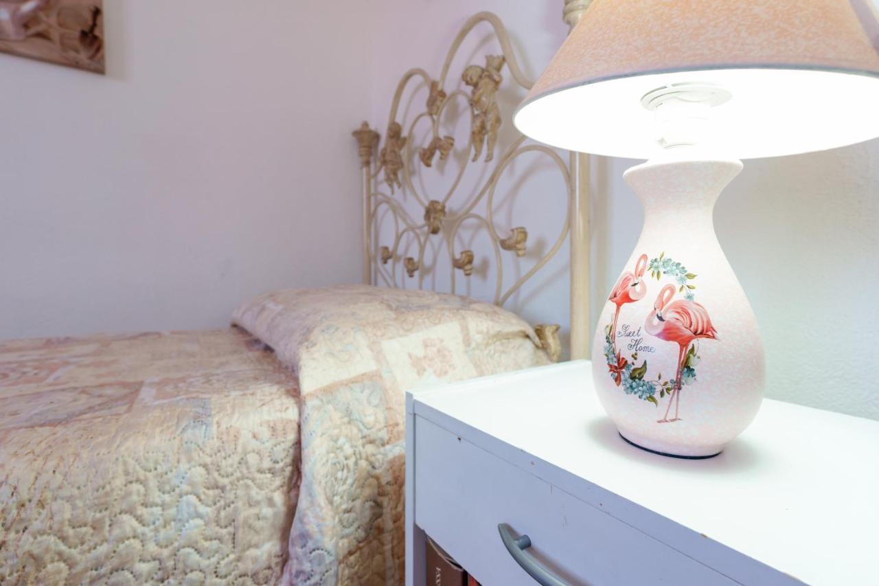 B&B Pothos - Eng Ita - Air Conditioning Wi-Fi Fridge Netflix Local Guide - Aria Condizionata, Frigo, Internet, Guida Locale Cagliari Buitenkant foto