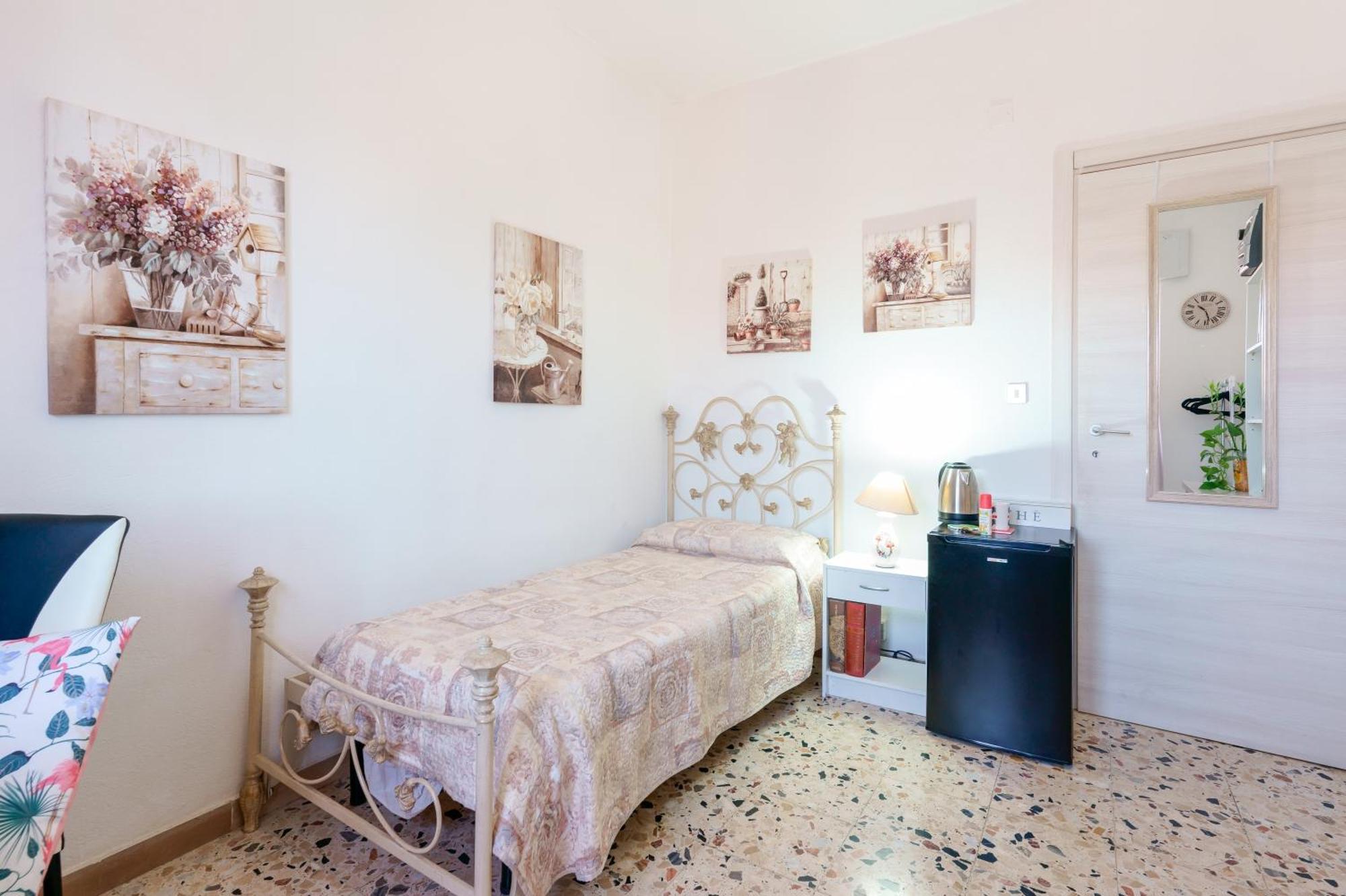B&B Pothos - Eng Ita - Air Conditioning Wi-Fi Fridge Netflix Local Guide - Aria Condizionata, Frigo, Internet, Guida Locale Cagliari Buitenkant foto