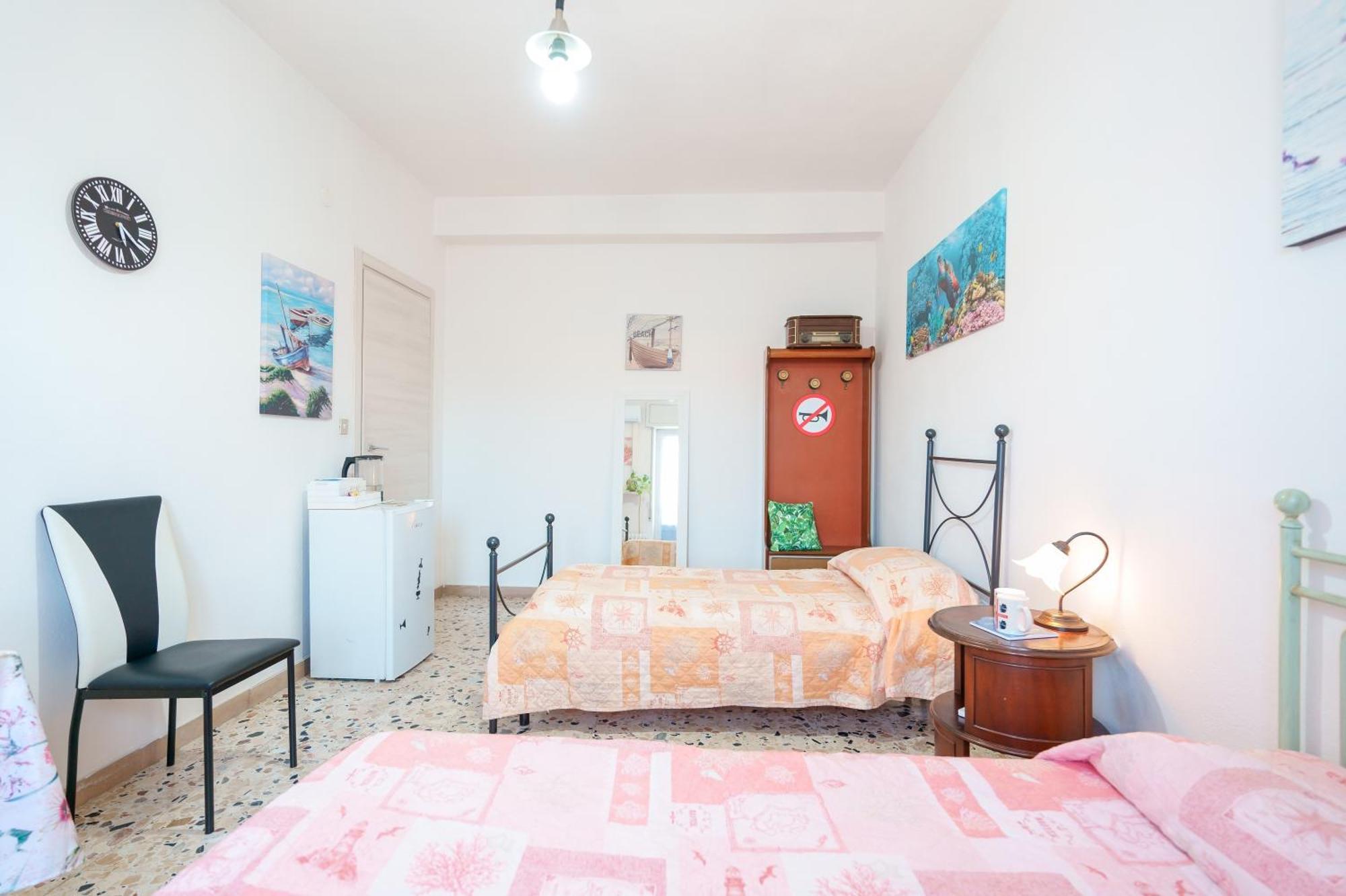 B&B Pothos - Eng Ita - Air Conditioning Wi-Fi Fridge Netflix Local Guide - Aria Condizionata, Frigo, Internet, Guida Locale Cagliari Buitenkant foto